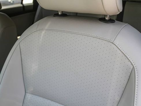 Used 2023 Volkswagen Tiguan SE R-Line FWD image 26
