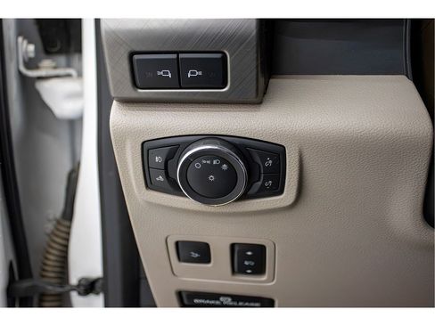 Used 2019 Ford F350 Limited AWD/4WD image 9