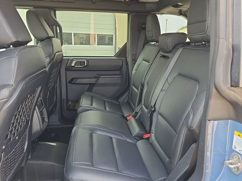 New 2025 Ford Bronco Badlands AWD/4WD image 14