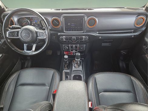 Used 2023 Jeep Gladiator Mojave w/ Cold Weather Group image 18