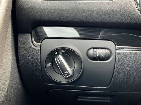 Used 2013 Volkswagen GTI 4-Door FWD image 12