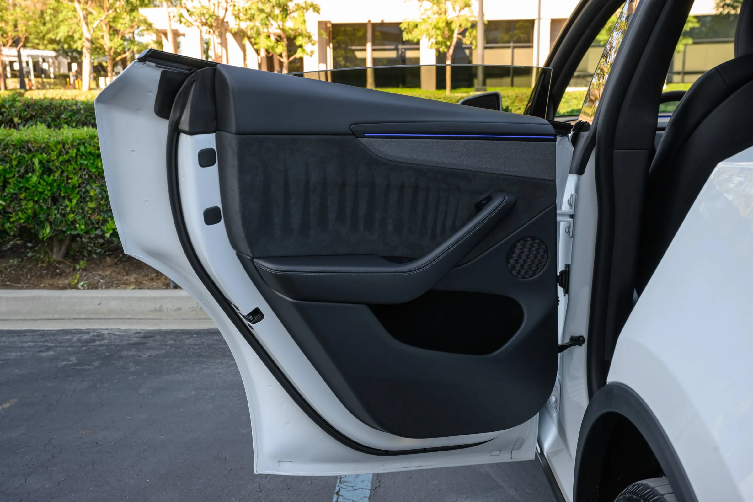Used 2026 Tesla Model Y Long Range AWD/4WD image 15