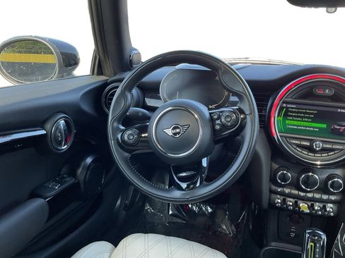 Used 2021 MINI Cooper SE w/ 8.8" Touchscreen Nav Package FWD image 11