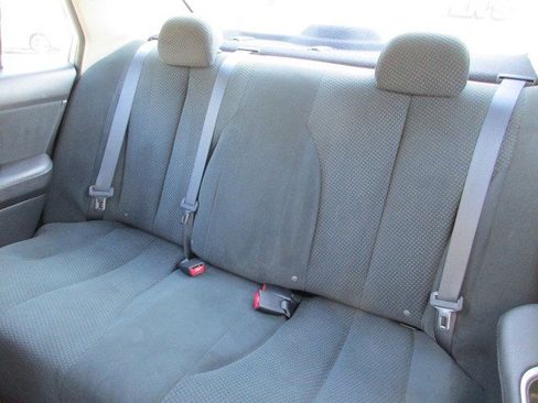 Used 2011 Nissan Versa 1.8 S w/ PWR Plus Pkg FWD image 19
