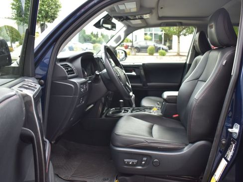 Certified 2021 Toyota 4Runner TRD Off-Road Premium w/ Moonroof Package AWD/4WD image 18