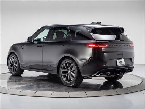 New 2025 Land Rover Range Rover Sport SE image 3