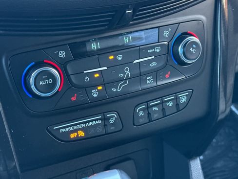 Certified 2017 Ford Escape Titanium w/ Equipment Group 301A image 20