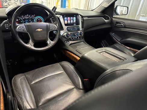Used 2017 Chevrolet Suburban Premier AWD/4WD image 10