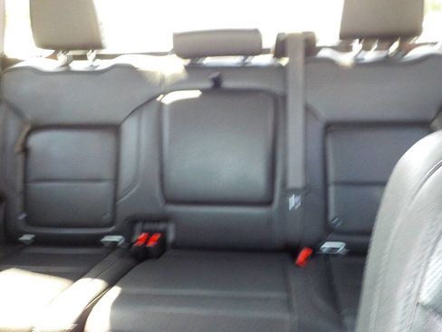 Used 2025 GMC Sierra 1500 SLT image 20