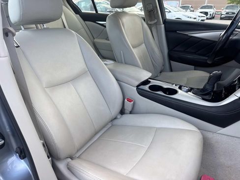 Used 2019 INFINITI Q50 Luxe RWD image 13