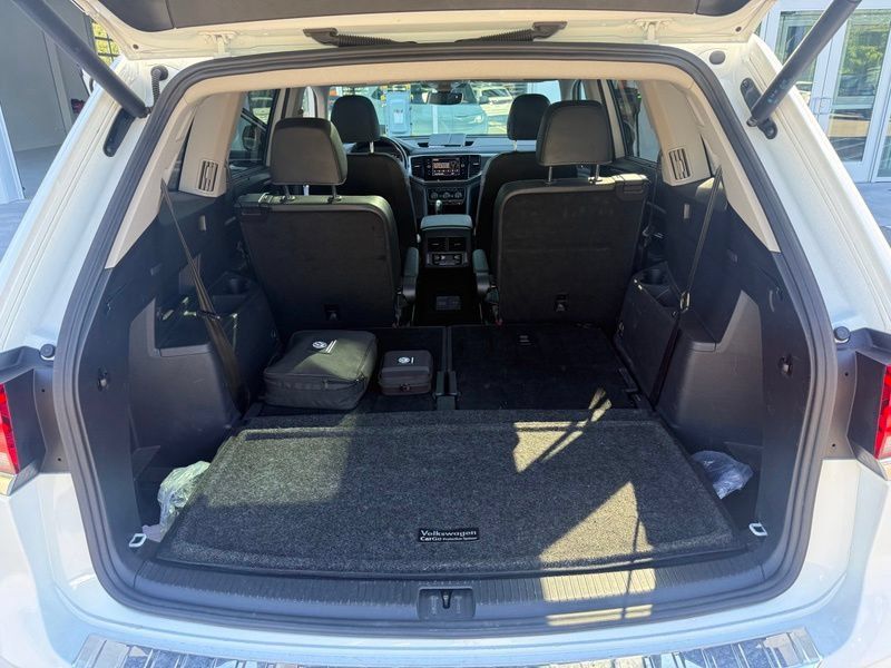 Used 2021 Volkswagen Atlas SEL Premium AWD/4WD image 8