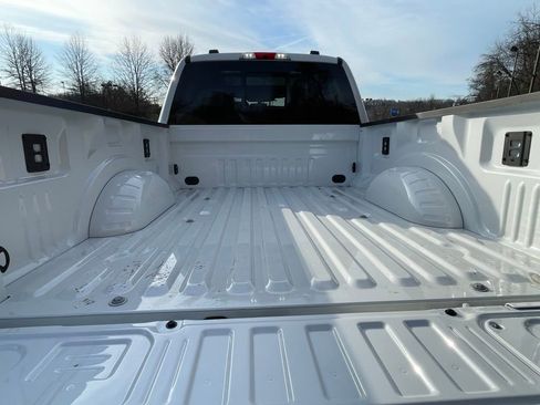 Used 2026 Ford F350 Platinum w/ FX4 Off-Road Package image 25