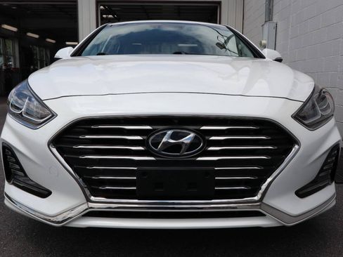 Used 2019 Hyundai Sonata Plug-In Hybrid FWD image 2