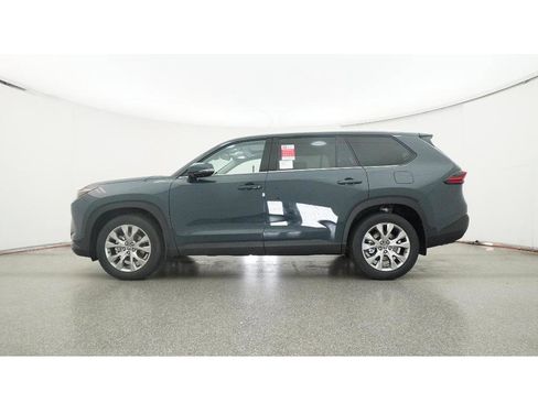 New 2026 Toyota Grand Highlander Limited image 19