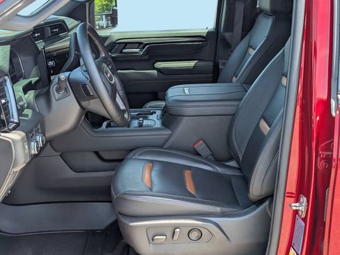 Used 2024 GMC Sierra 2500 AT4 w/ AT4 Premium Plus Package AWD/4WD image 15