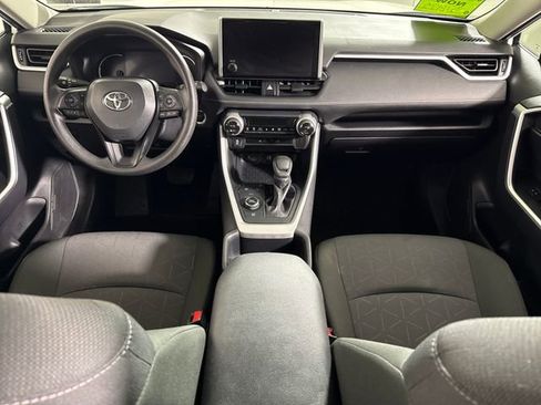 Used 2025 Toyota RAV4 XLE image 23