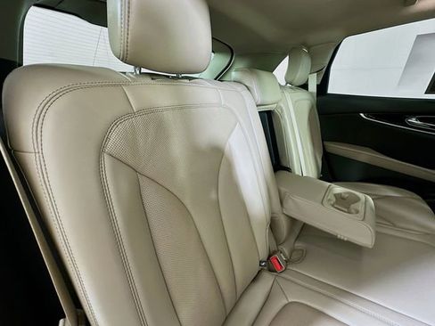 Used 2023 Lincoln Nautilus Reserve w/ Luxury Package image 29