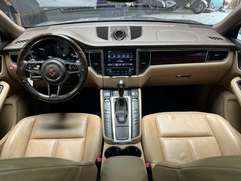 Used 2017 Porsche Macan S AWD/4WD image 9