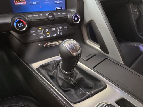 Used 2019 Chevrolet Corvette Stingray Coupe w/ Battery Protection Package image 22