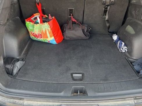 Used 2022 Chevrolet Blazer LT FWD image 8