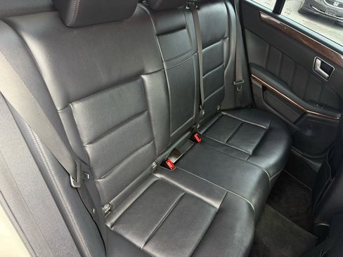 Used 2012 Mercedes-Benz E 350 4MATIC Sedan image 8