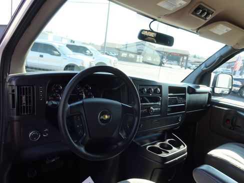 Used 2014 Chevrolet Express 1500 LT w/ LT Preferred Equipment Group image 12