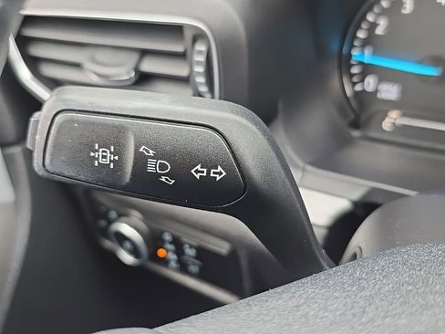 Used 2023 Ford Explorer XLT w/ Equipment Group 202A image 22