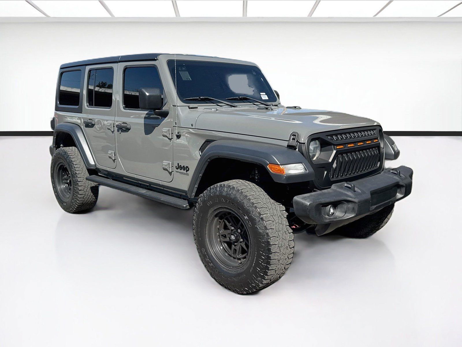 Used 2020 Jeep Wrangler Unlimited Sport AWD/4WD image 3