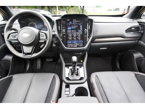 Certified 2025 Subaru Forester Touring AWD/4WD image 8