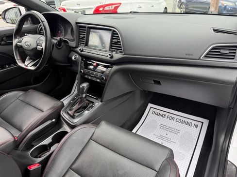 Used 2017 Hyundai Elantra Sport w/ Sport Premium Package 06 FWD image 17