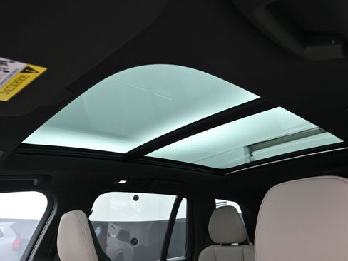 New 2026 Volvo XC90 B5 Core image 11