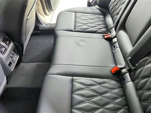 New 2026 Nissan Rogue Platinum w/ Platinum Premium Package image 32