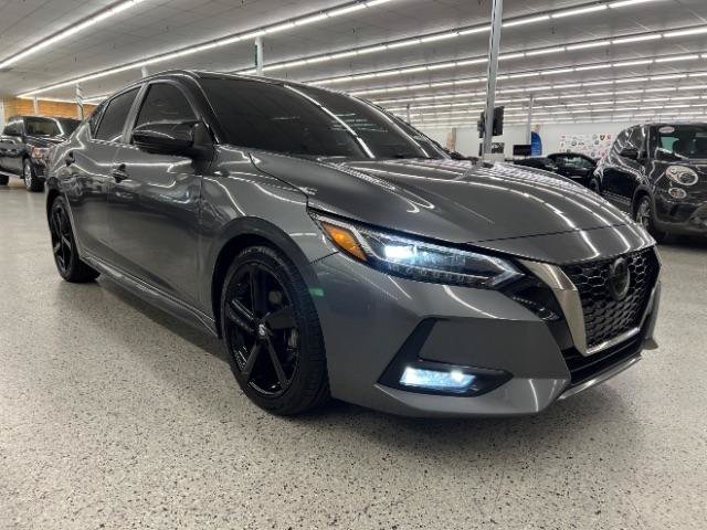 Used 2023 Nissan Sentra SR w/ SR Premium Package FWD image 4