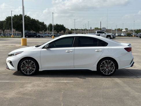 Used 2023 Kia Forte GT w/ GT2 Package FWD image 2