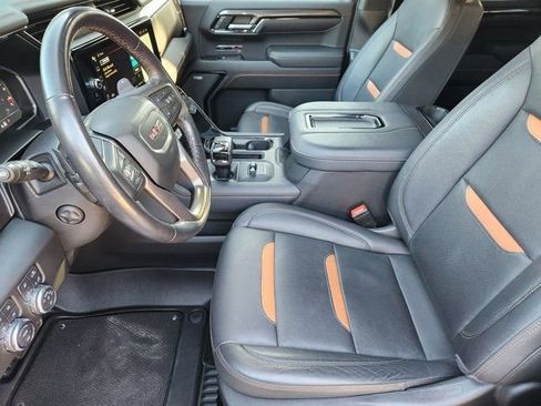 Used 2022 GMC Sierra 1500 AT4 w/ AT4 Premium Package image 4