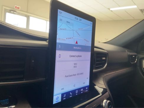 Used 2022 Ford Explorer Platinum w/ Equipment Group 601A image 27