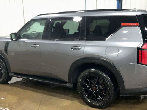 Used 2026 Nissan Armada PRO-4X AWD/4WD image 8