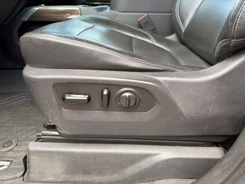 Used 2020 Chevrolet Silverado 1500 LT Trail Boss AWD/4WD image 17