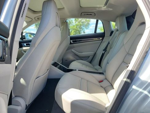 Used 2019 Porsche Panamera w/ Premium Package Plus RWD image 11