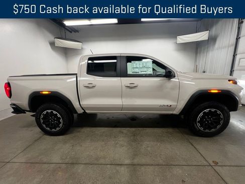 New 2026 GMC Canyon AT4 image 2