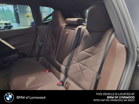 New 2026 BMW iX xDrive60 image 17