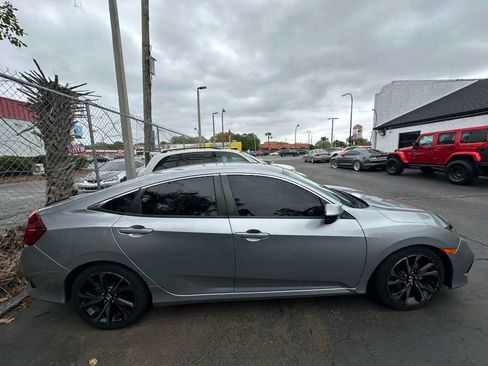 Used 2020 Honda Civic Sport image 5