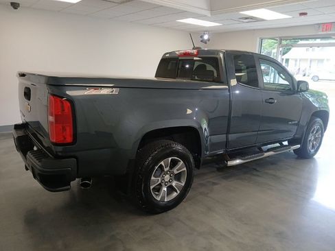Used 2020 Chevrolet Colorado Z71 AWD/4WD image 2