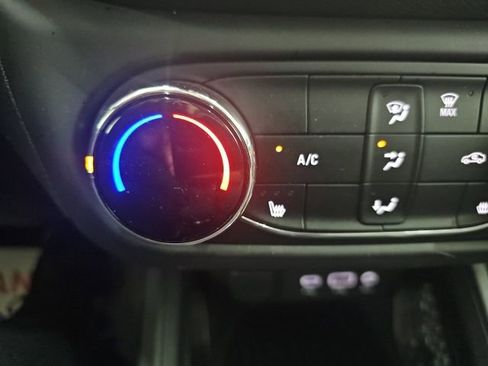 Used 2023 Chevrolet TrailBlazer LT image 9