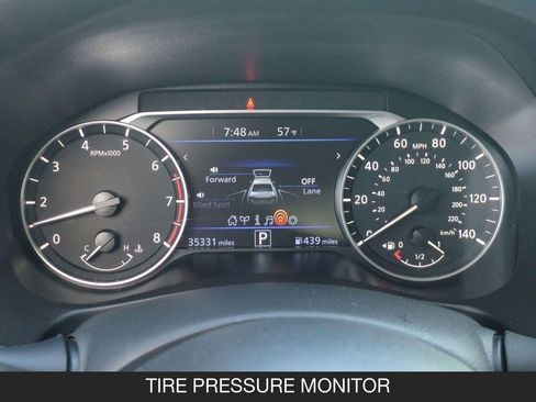 Used 2025 Nissan Altima 2.5 SV FWD image 19
