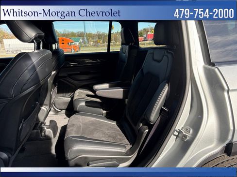 Used 2023 Jeep Grand Cherokee L Laredo image 41