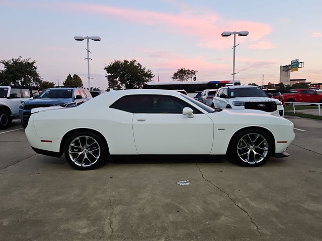 Used 2019 Dodge Challenger R/T w/ Plus Package RWD image 4