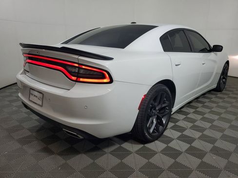 Used 2022 Dodge Charger SXT w/ Blacktop Package RWD image 6