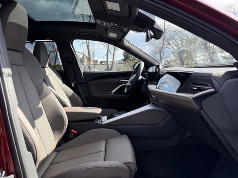 Used 2025 Audi Q5 Premium Plus image 15