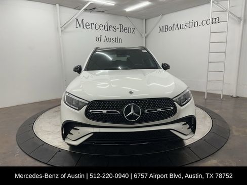 Certified 2026 Mercedes-Benz GLC 300 GLC 300 image 2